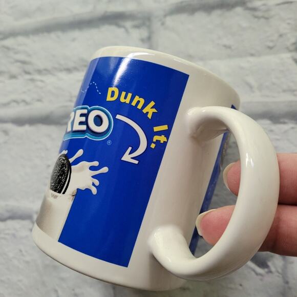 Oreo Dunk Twist Lick & Bite Mug Blue Microwave Dishwasher Safe - Picture 2 of 9